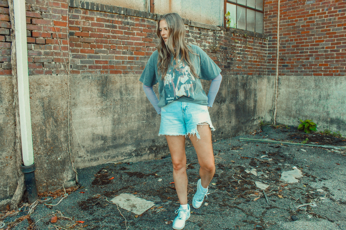 Blinding Horror Boxy Oversized T-Shirt