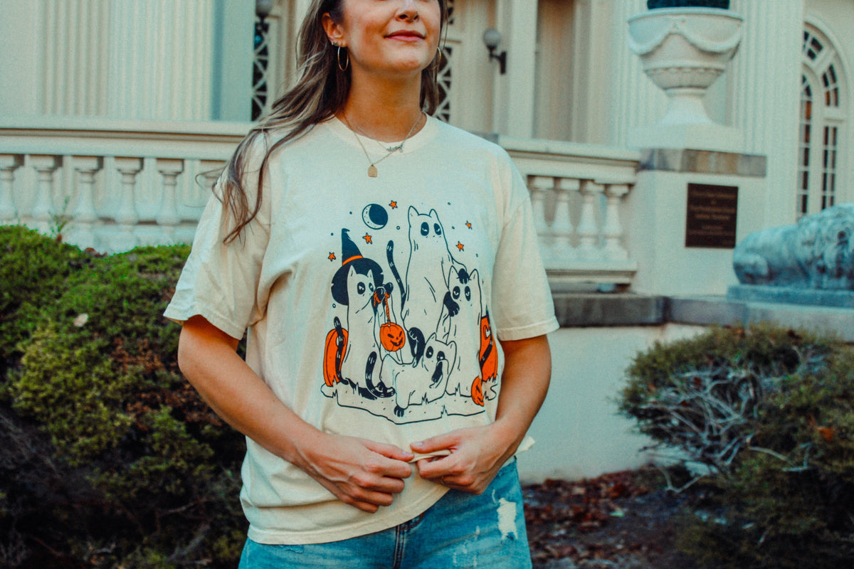Spooky Black Cats Boxy Cotton T-Shirt