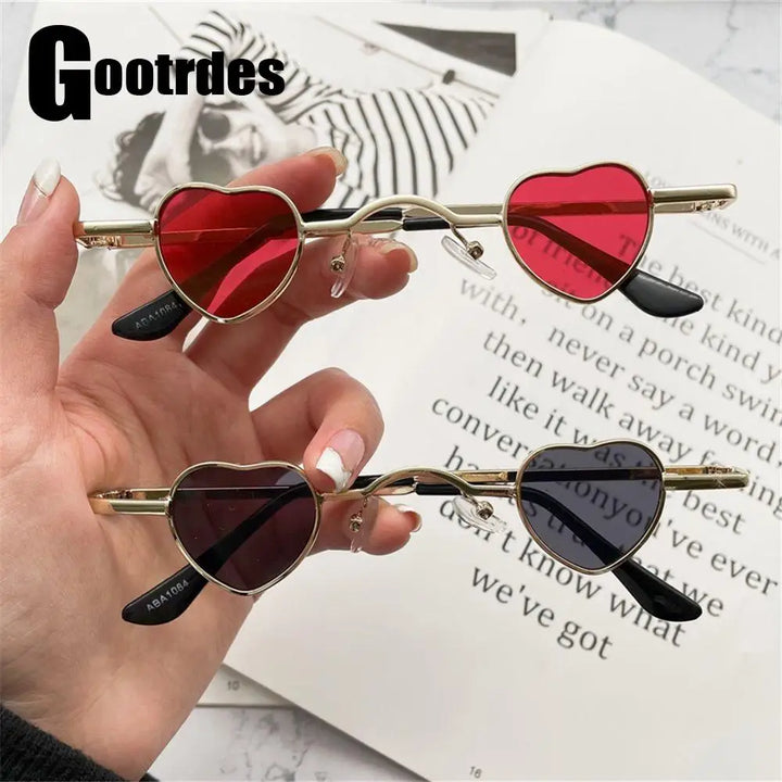 New Design Mini Sunglasses Women Men Ultra-small Heart Shape Metal Frame Sun Glasses Shades Fashion Vintage Hip Hop Punk Eyewear