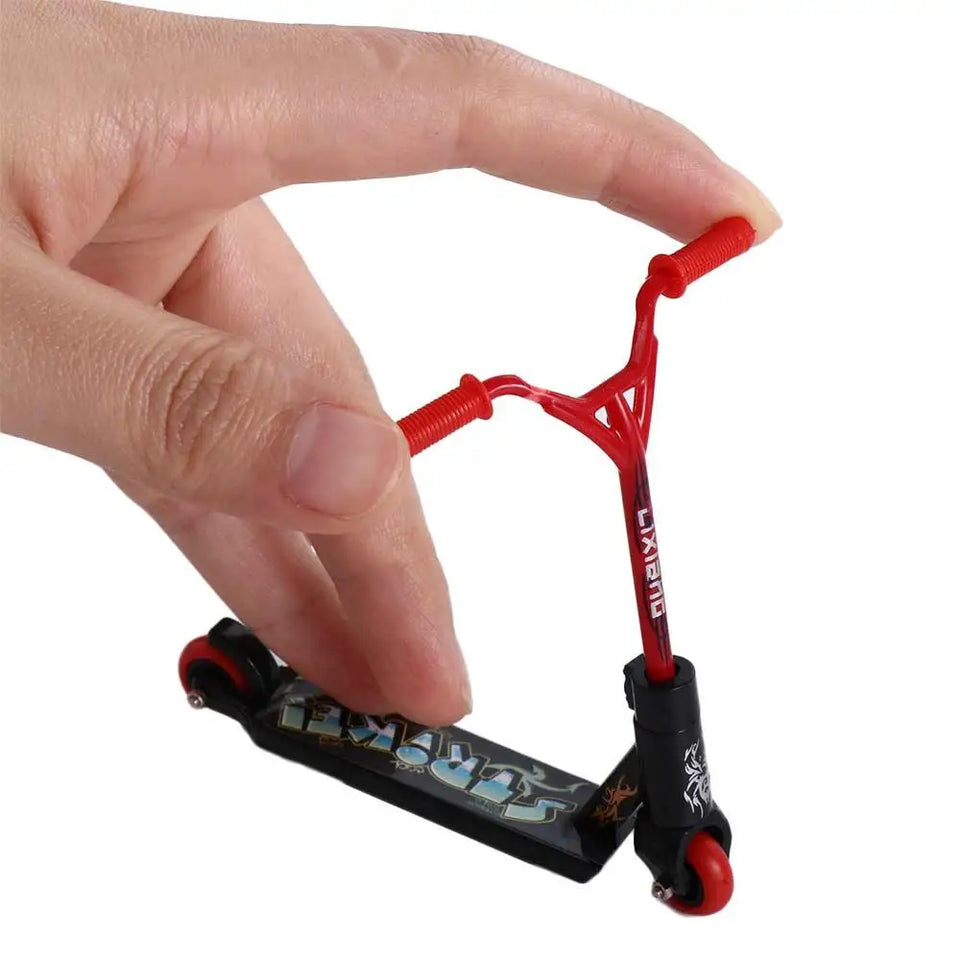 Mini Finger Skateboard Set