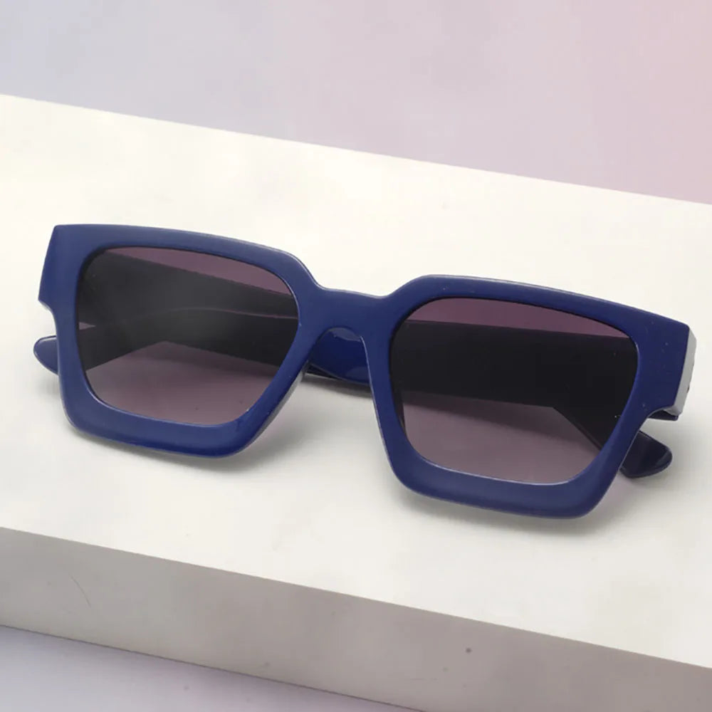 Fashion Sunglasses Classical Unisex Sunglasses Plastic Sunglasses Trendy For Stage Performances Beach Trips Parties
