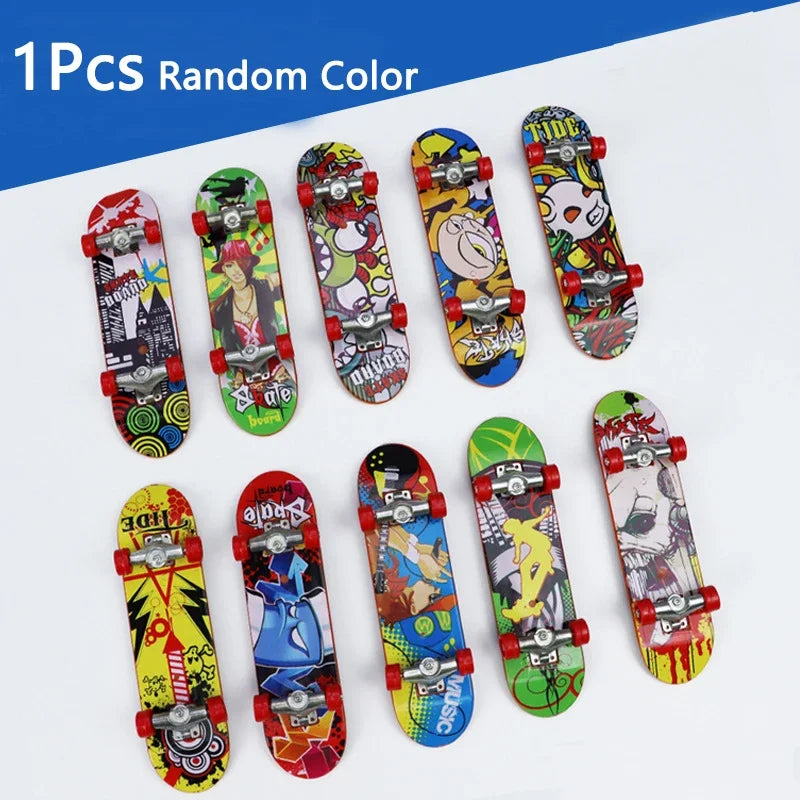 Mini Finger Skateboard Set