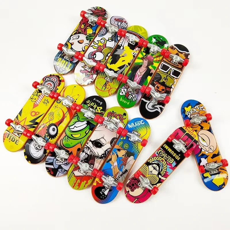 Mini Finger Skateboard Set
