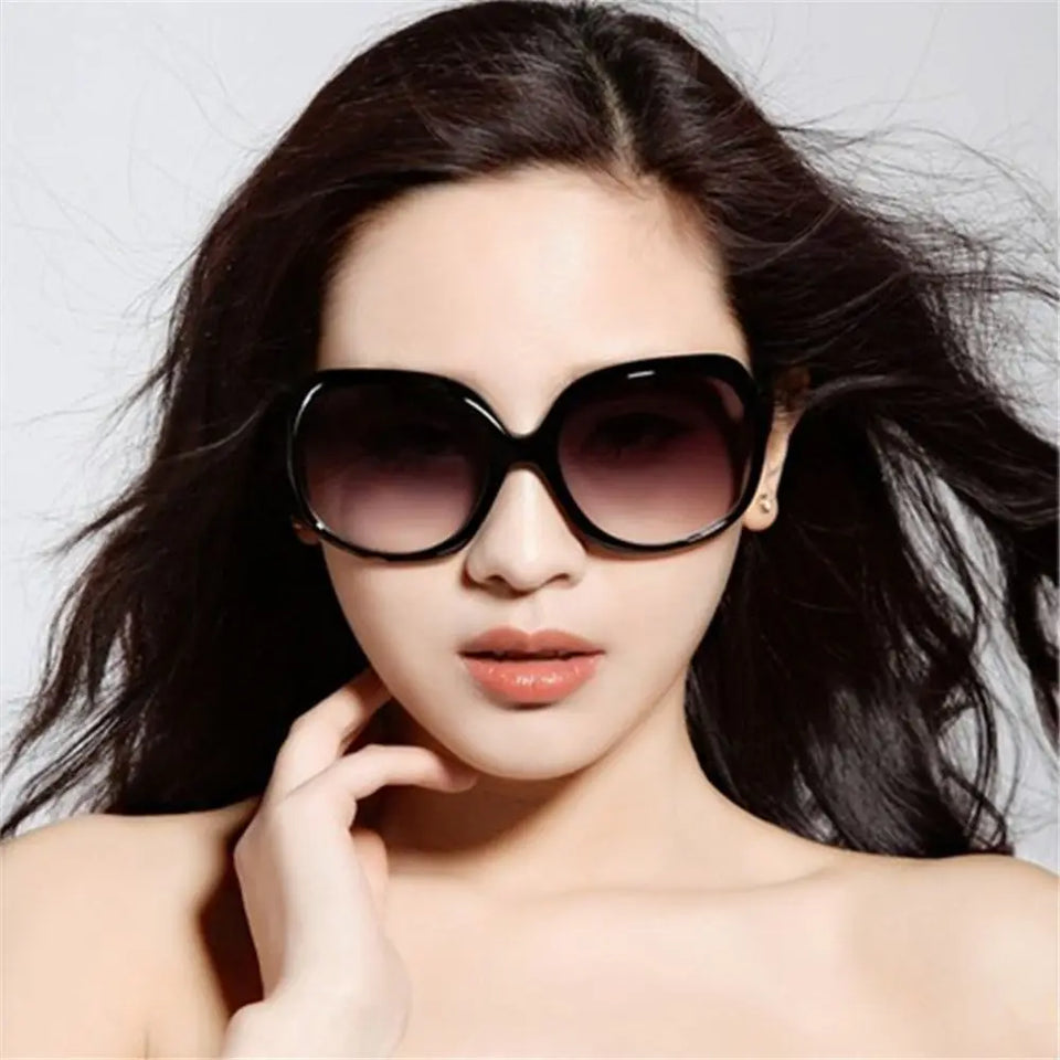 Gradient Lens Oversized Sunglasses Lightweight Elliptical Frame Round Sunglasses UV Protection Fashion Eyewear for Women & Men