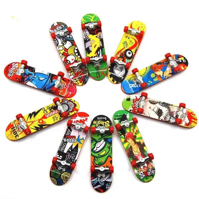 Mini Finger Skateboard Set