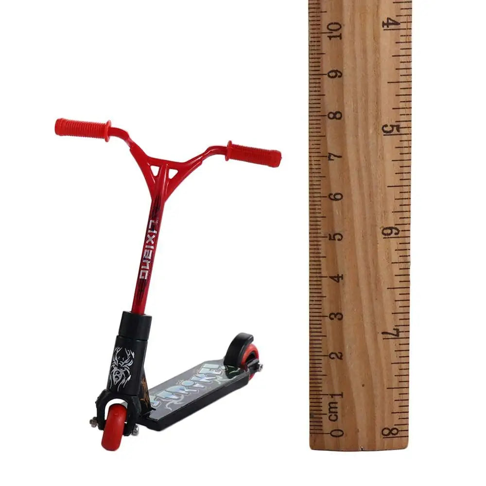 Mini Finger Skateboard Set